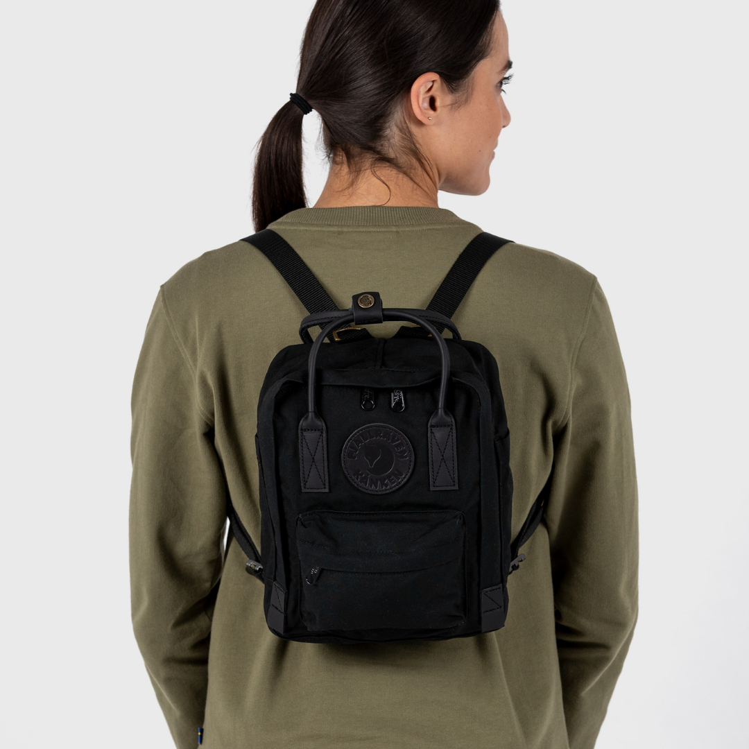 Kånken No.2 Black Edition Mini