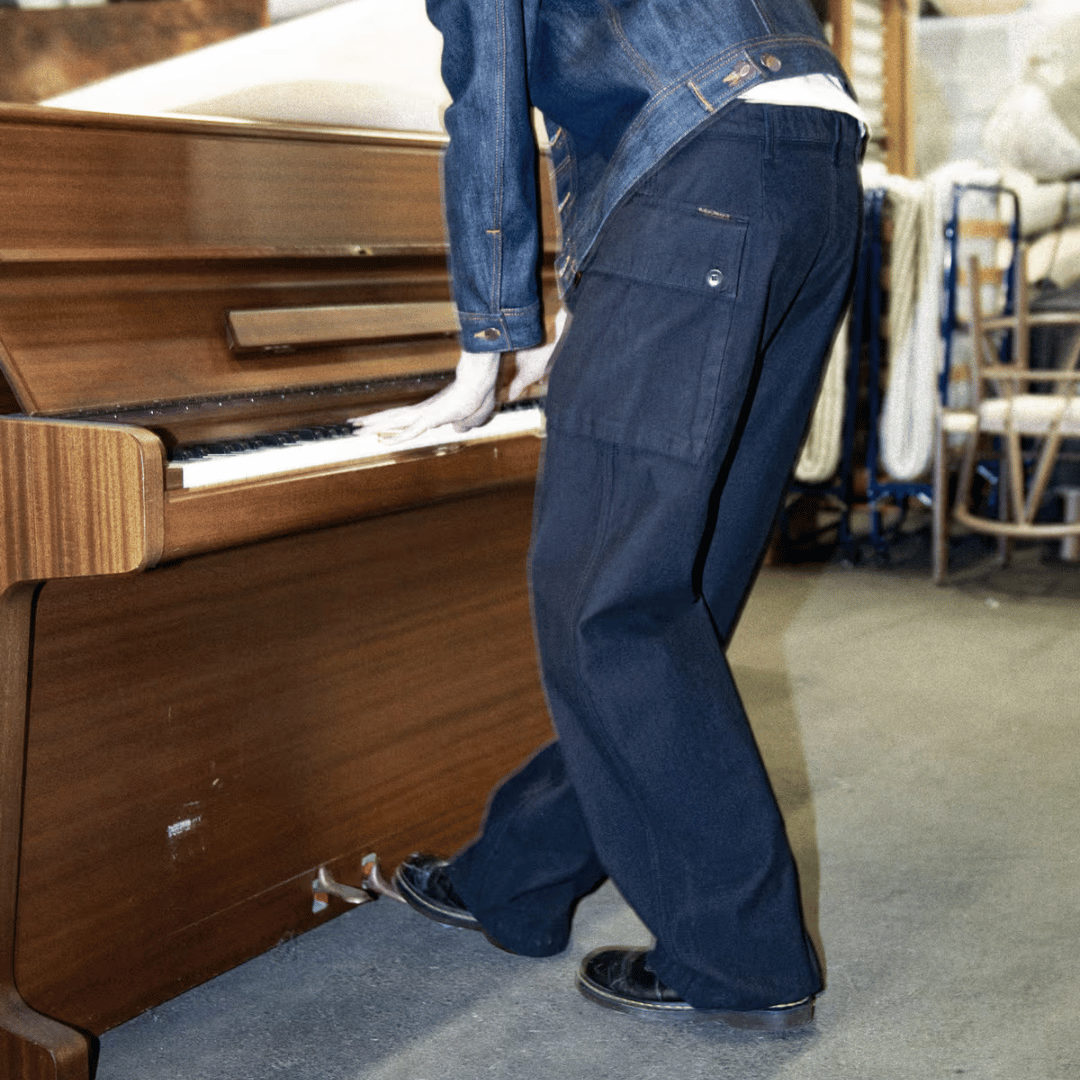 Loud Larry Pants - Black Sateen | Nudie Jeans