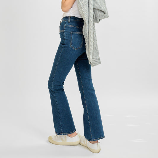 Classy Flared High Waist Jeans | KOCHI